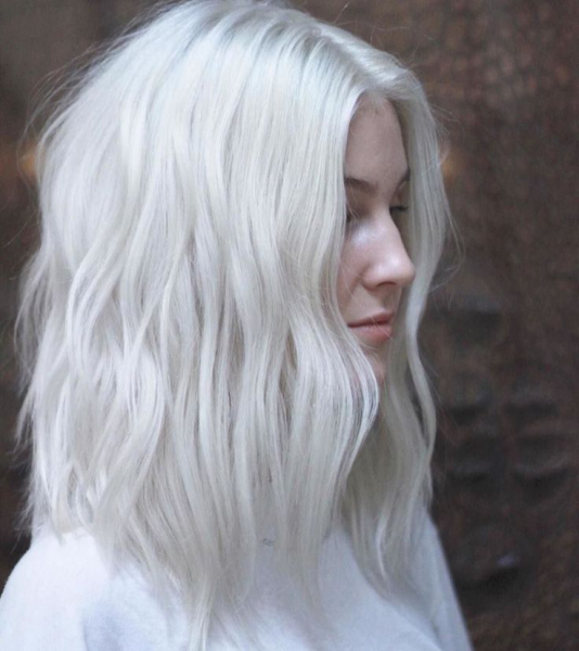 Белый цвет волос: 46 фото идей красивой краски